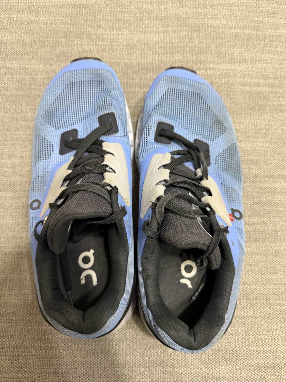 On Cloudflyer Womens 8 Blue Black CloudTec Helion Running Athletic Sneakers